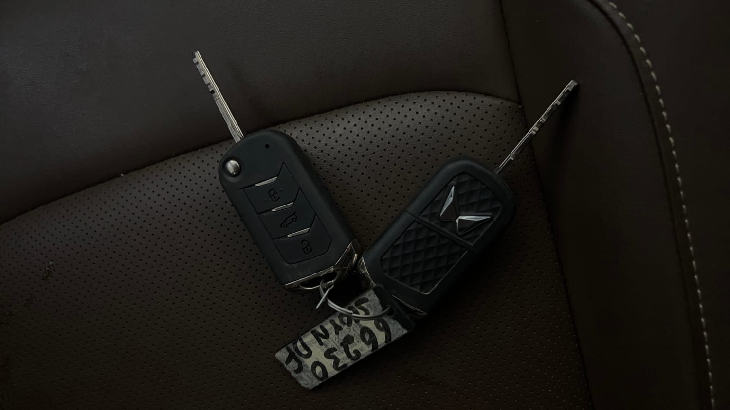 Used 2024 Mahindra Scorpio N Z8 Petrol MT 7 STR Petrol Manual extra CAR KEY VIEW