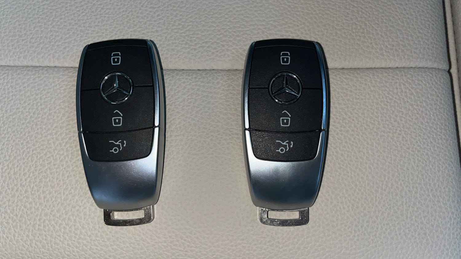 Used 2025 Mercedes-Benz GLA 220d 4MATIC Diesel Automatic extra CAR KEY VIEW
