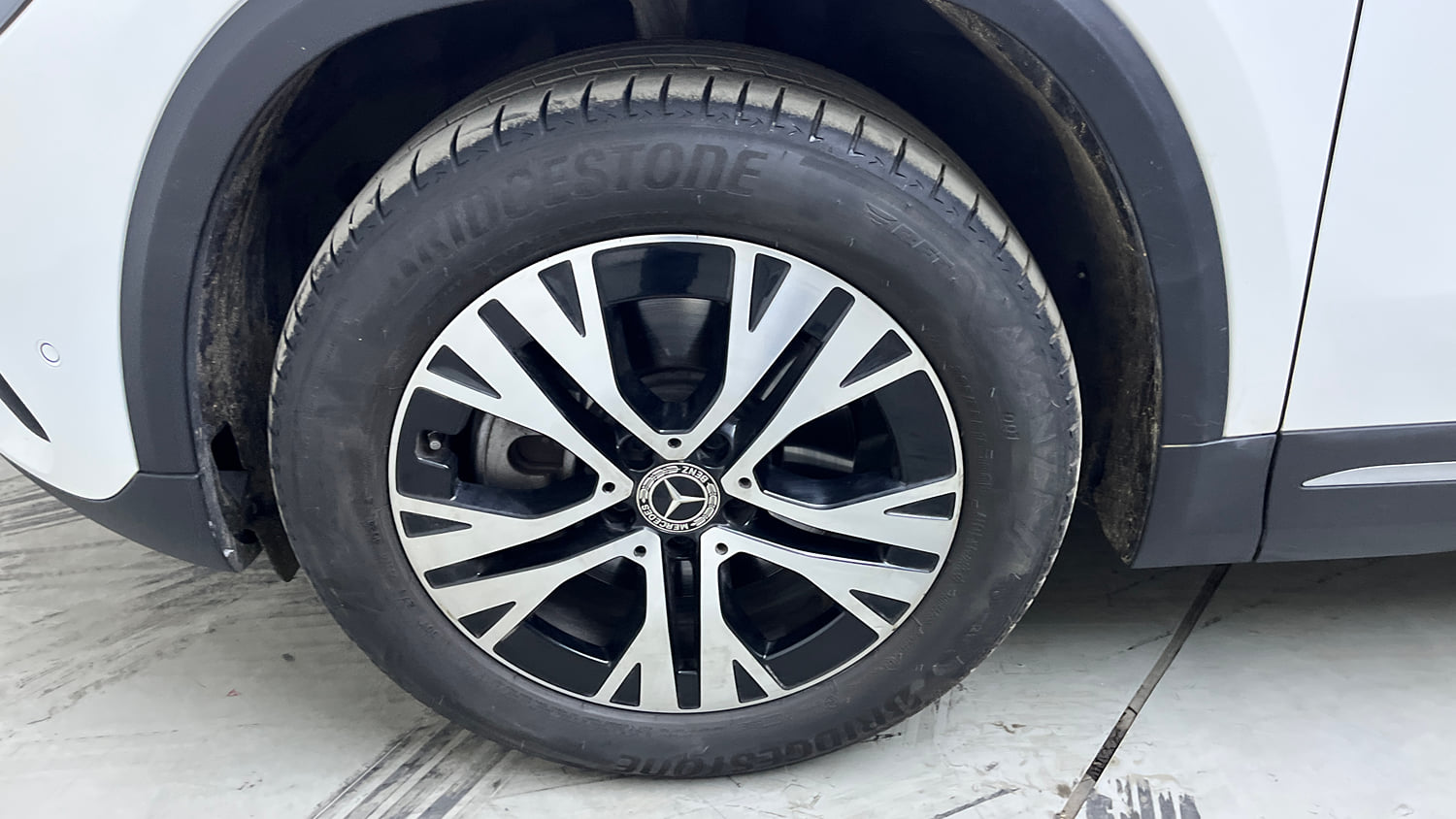 Used 2025 Mercedes-Benz GLA 220d 4MATIC Diesel Automatic tyres LEFT FRONT TYRE RIM VIEW