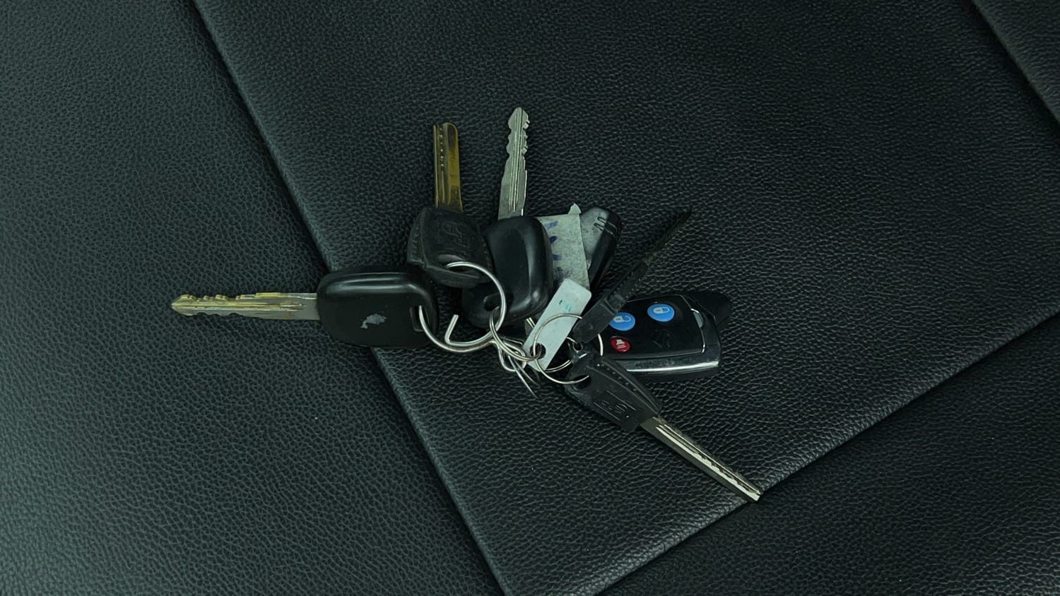 Used 2014 Maruti Suzuki Wagon R LXI Petrol Manual extra CAR KEY VIEW
