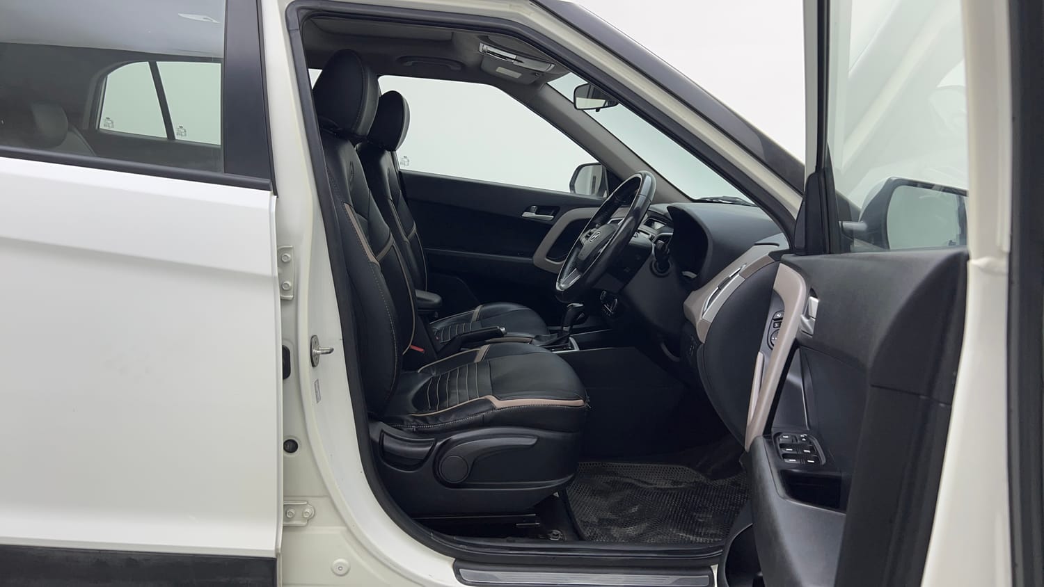 Used 2018 Hyundai Creta SX 1.6 AT Petrol Petrol Automatic interior RIGHT SIDE FRONT DOOR CABIN VIEW