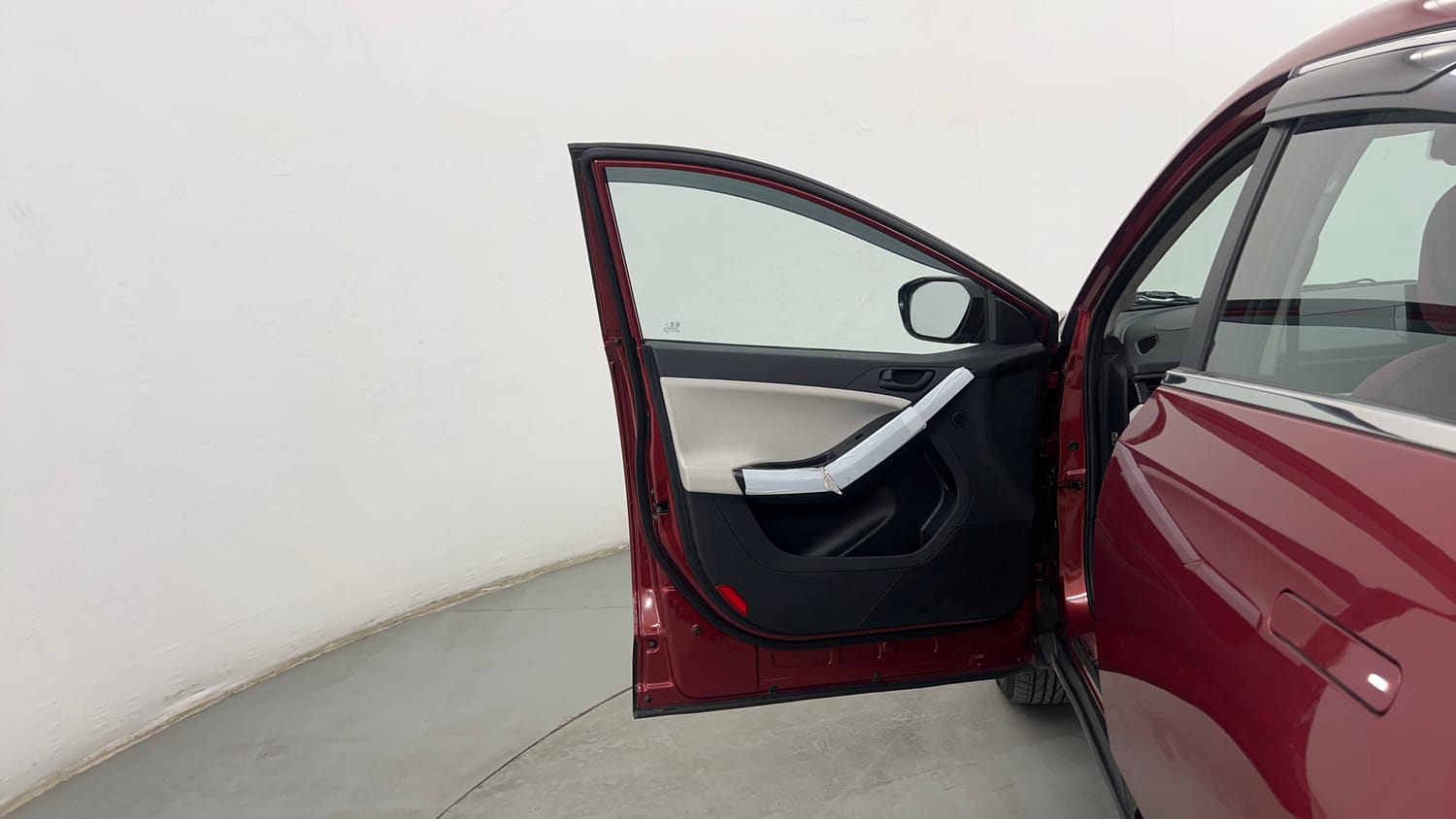 Used 2025 Tata Curvv Creative S 1.2 Revotron Petrol 7DCA Petrol Automatic interior LEFT FRONT DOOR OPEN VIEW