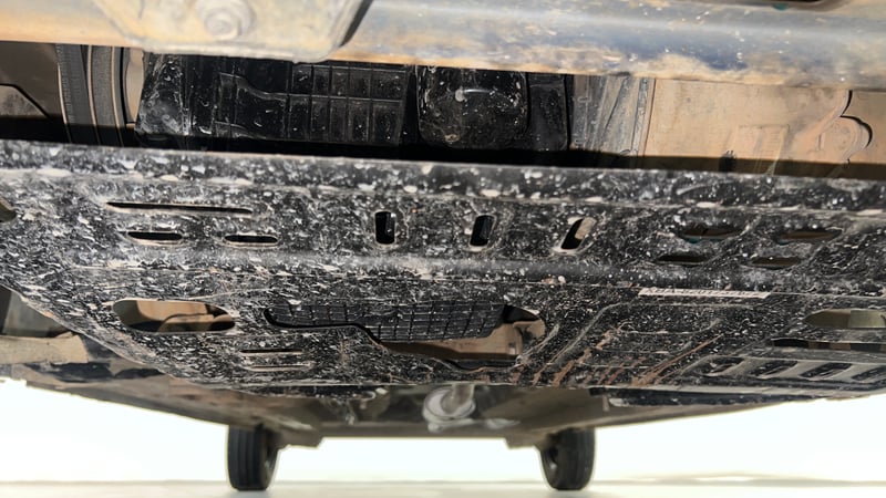 Used 2018 Renault Kwid 1.0 RXT AMT Opt Petrol Automatic extra FRONT LEFT UNDERBODY VIEW