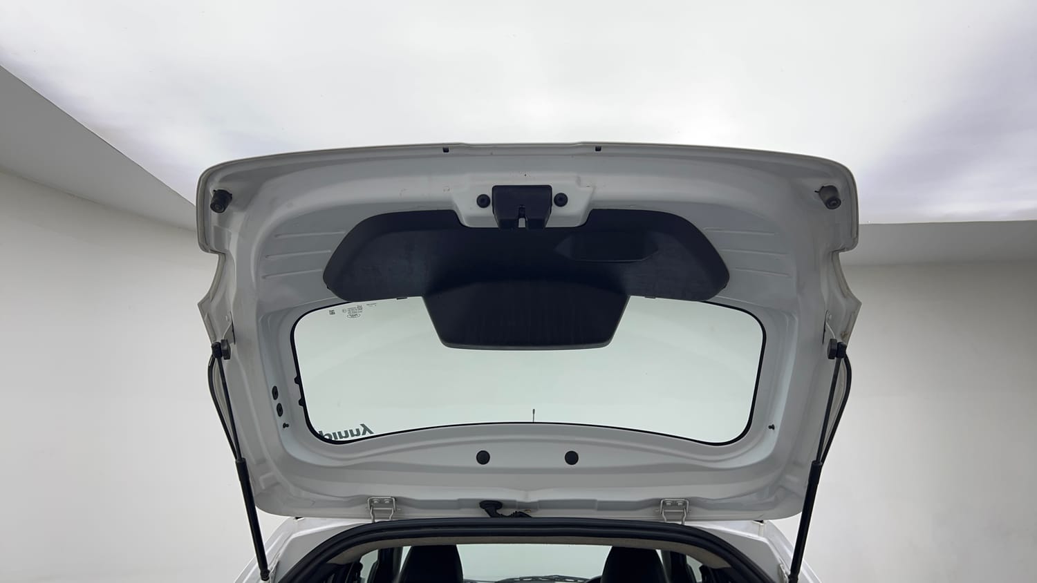 Used 2017 Ford Figo Trend 1.2 Ti-VCT Petrol Manual interior DICKY DOOR OPEN VIEW