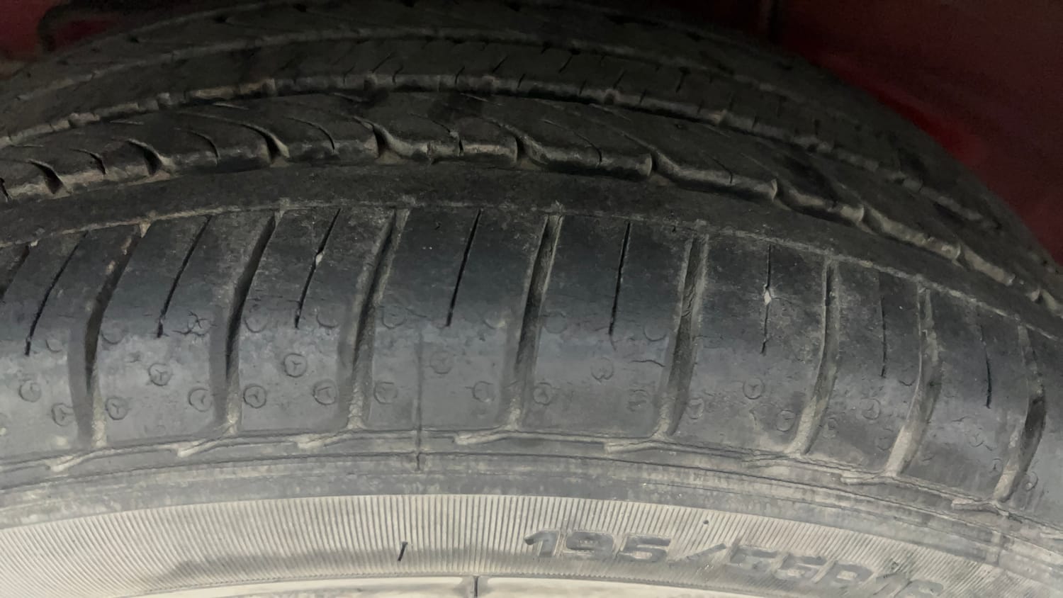 Used 2015 Hyundai i20 Active 1.2 S Petrol Manual tyres RIGHT REAR TYRE TREAD VIEW