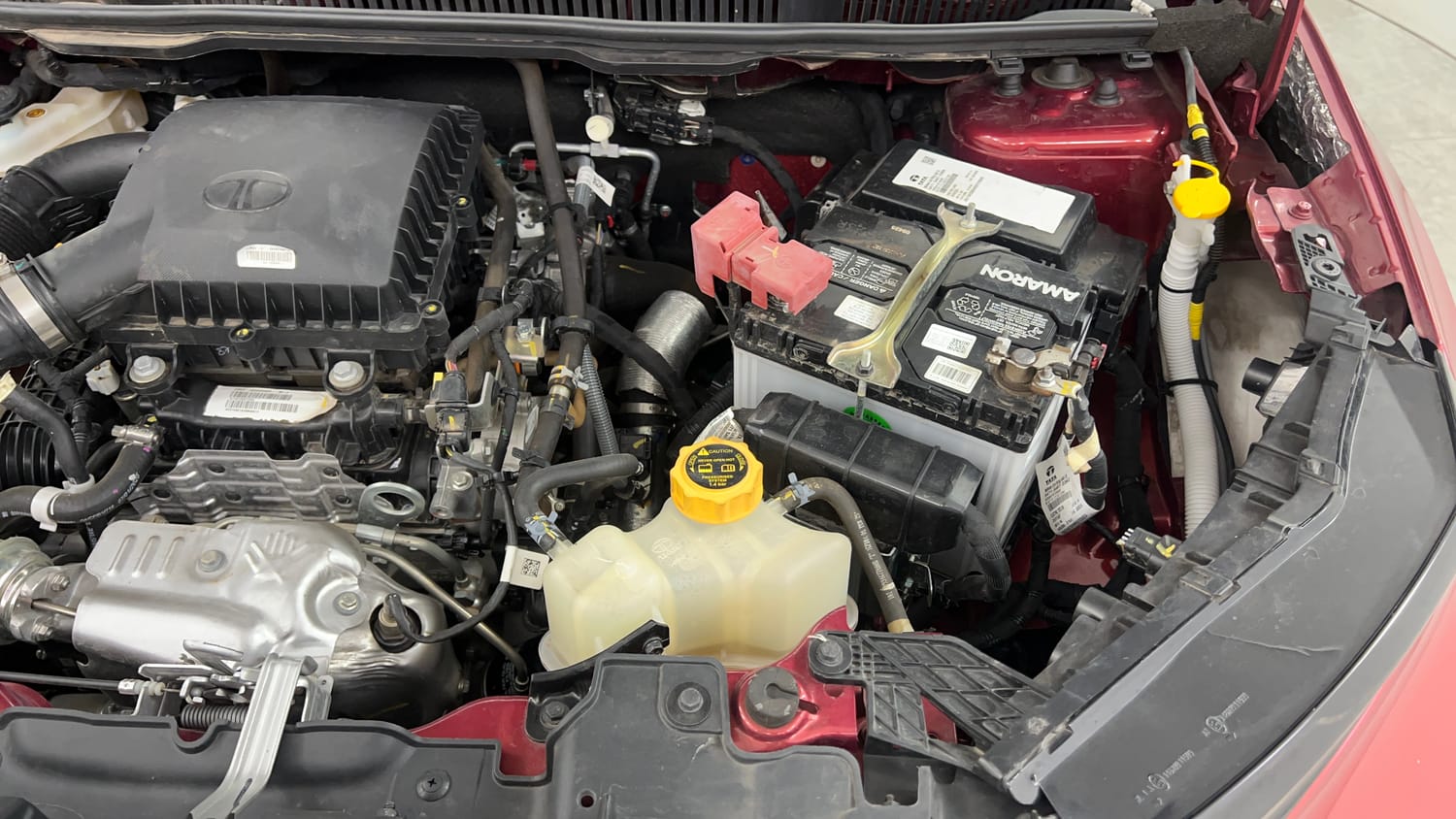 Used 2025 Tata Curvv Creative S 1.2 Revotron Petrol 7DCA Petrol Automatic engine ENGINE LEFT SIDE VIEW