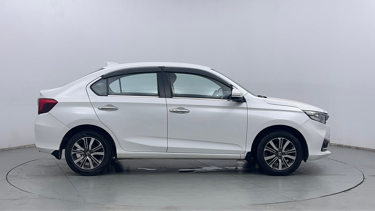 Used 2023 Honda Amaze VX CVT 1.2 Petrol Petrol Automatic exterior RIGHT SIDE VIEW