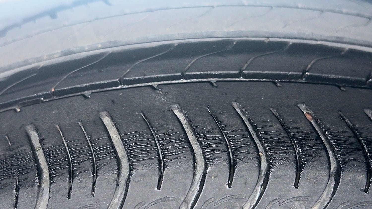 Used 2023 Honda Amaze VX CVT 1.2 Petrol Petrol Automatic tyres LEFT REAR TYRE TREAD VIEW