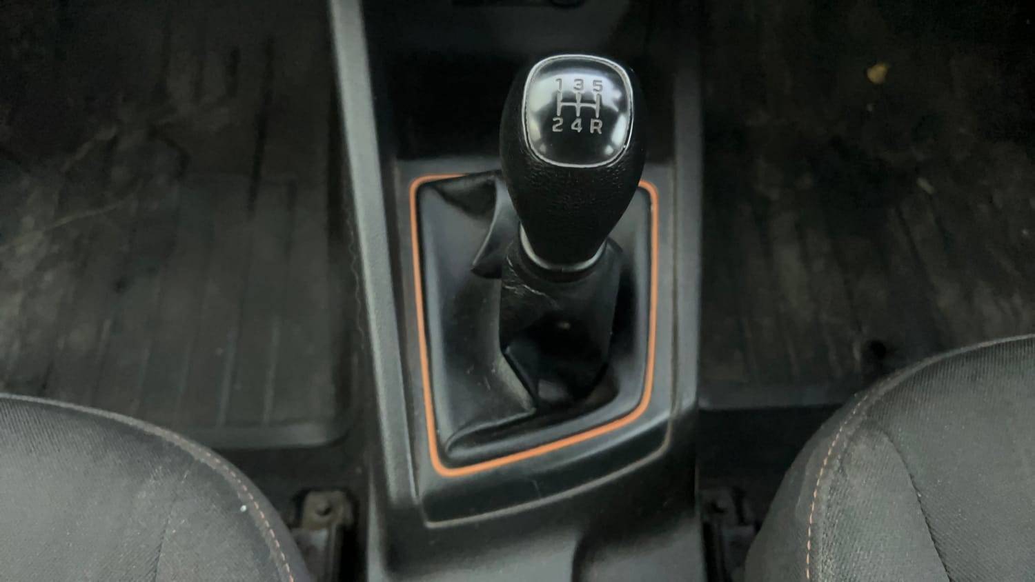 Used 2015 Hyundai i20 Active 1.2 S Petrol Manual interior GEAR  KNOB VIEW