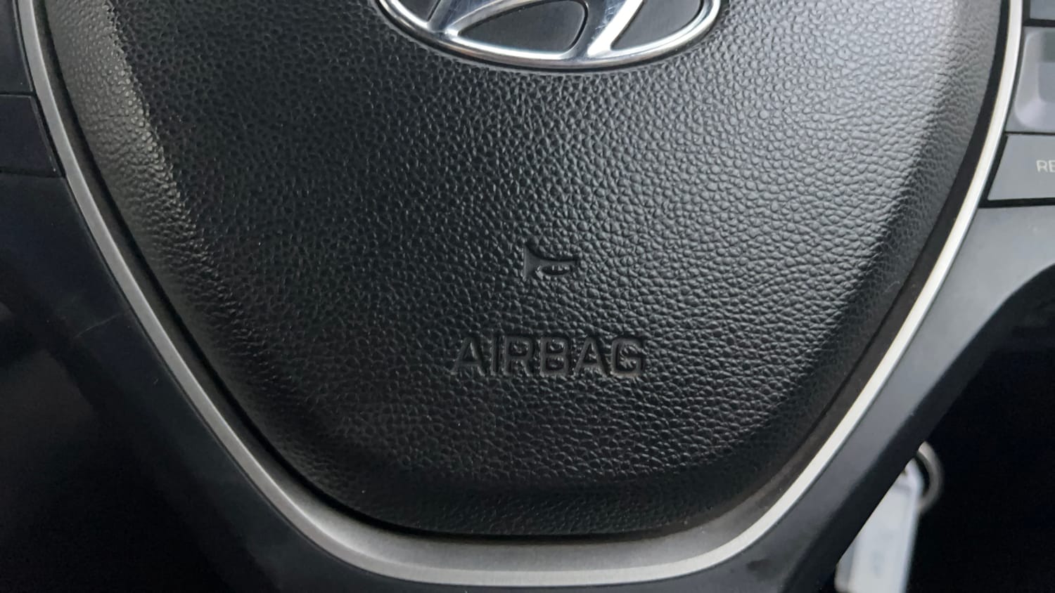 Used 2015 Hyundai i20 Active 1.2 S Petrol Manual top_features Airbags