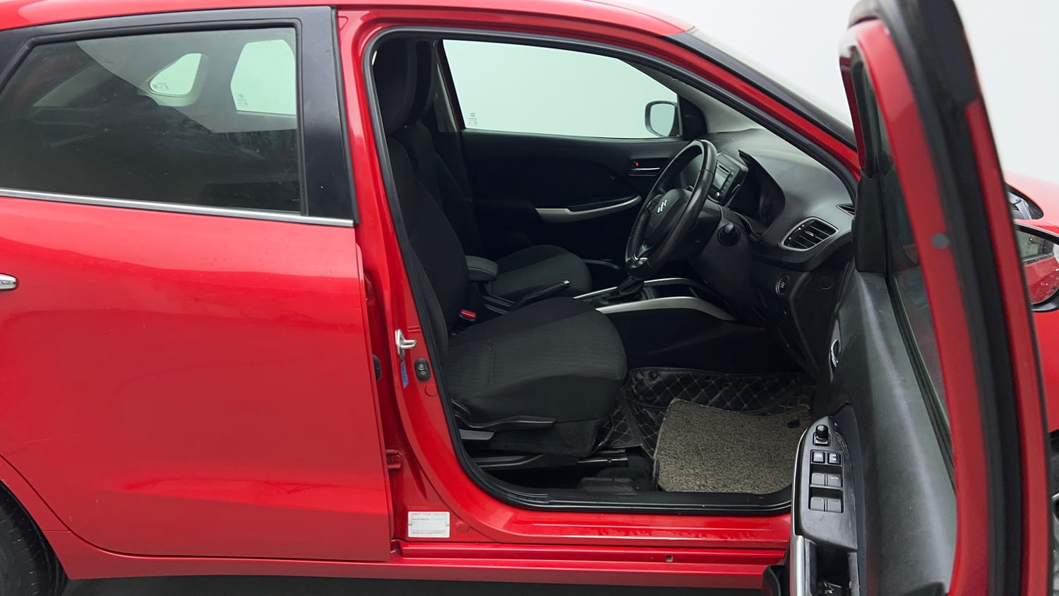 Used 2018 Maruti Suzuki Baleno Zeta 1.2 AT Petrol Automatic interior RIGHT SIDE FRONT DOOR CABIN VIEW