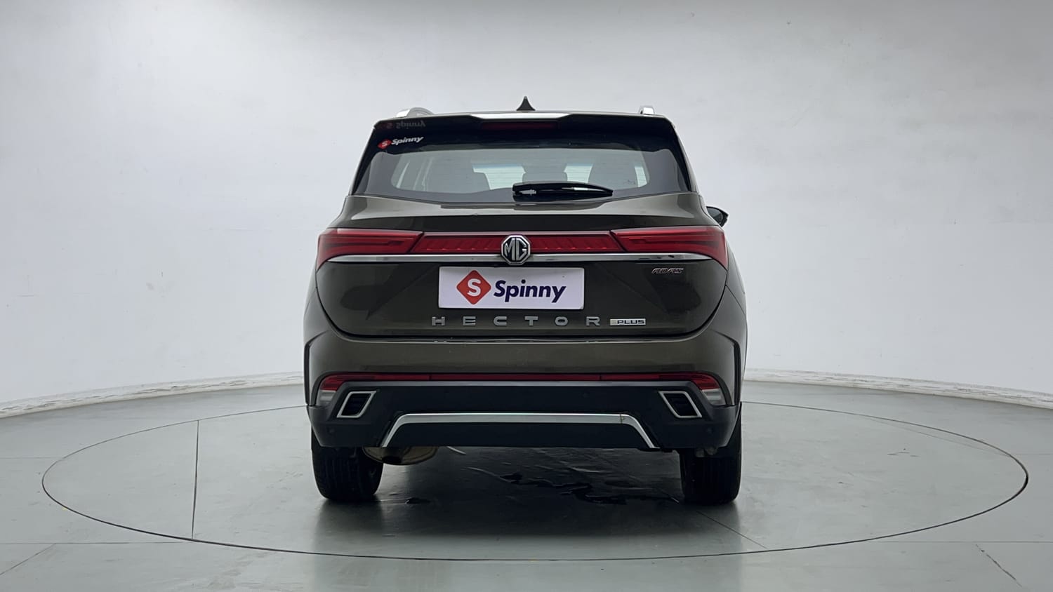 2023 MG Motors Hector Plus Savvy Pro 1.5 Turbo Petrol CVT 6 STR-3