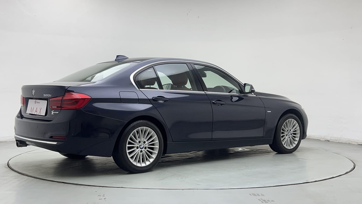 2016 BMW 3 Series 320i Luxury Line-4