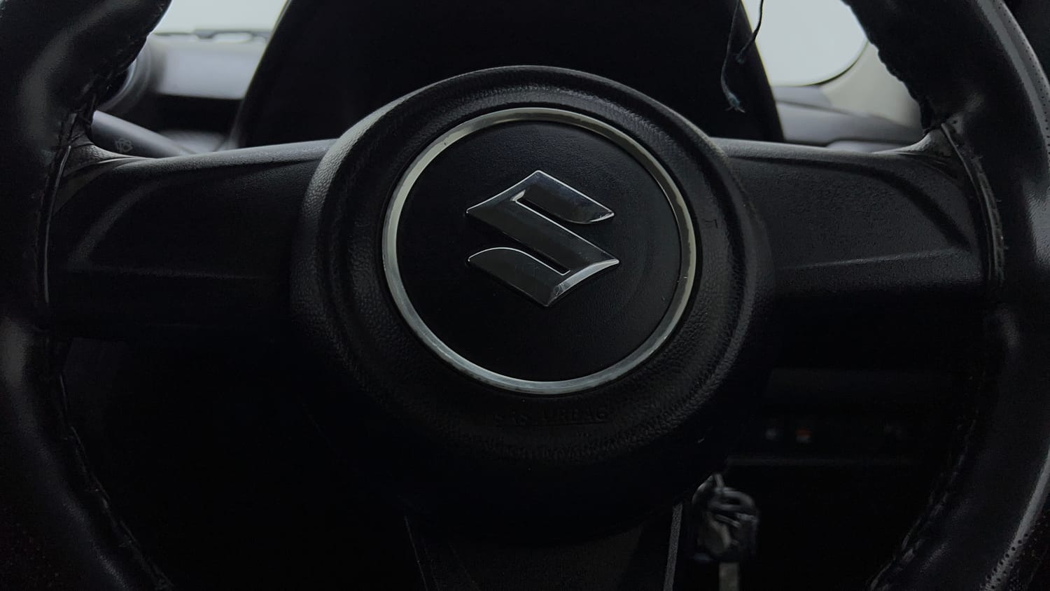 Used 2021 Maruti Suzuki Swift LXi Petrol Manual top_features Airbags