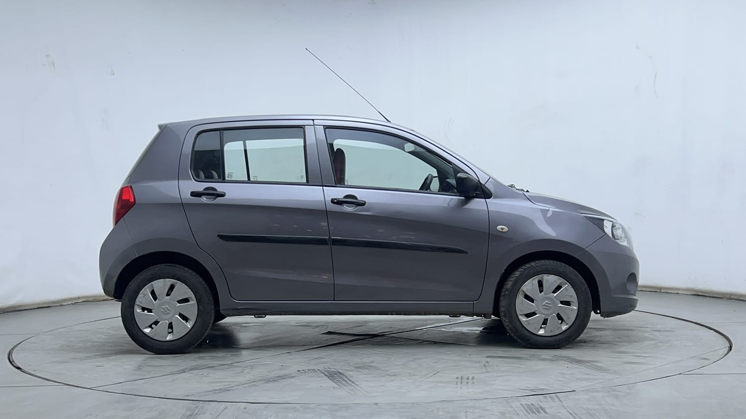 Used 2017 Maruti Suzuki Celerio VXi AMT Petrol Automatic exterior RIGHT SIDE VIEW
