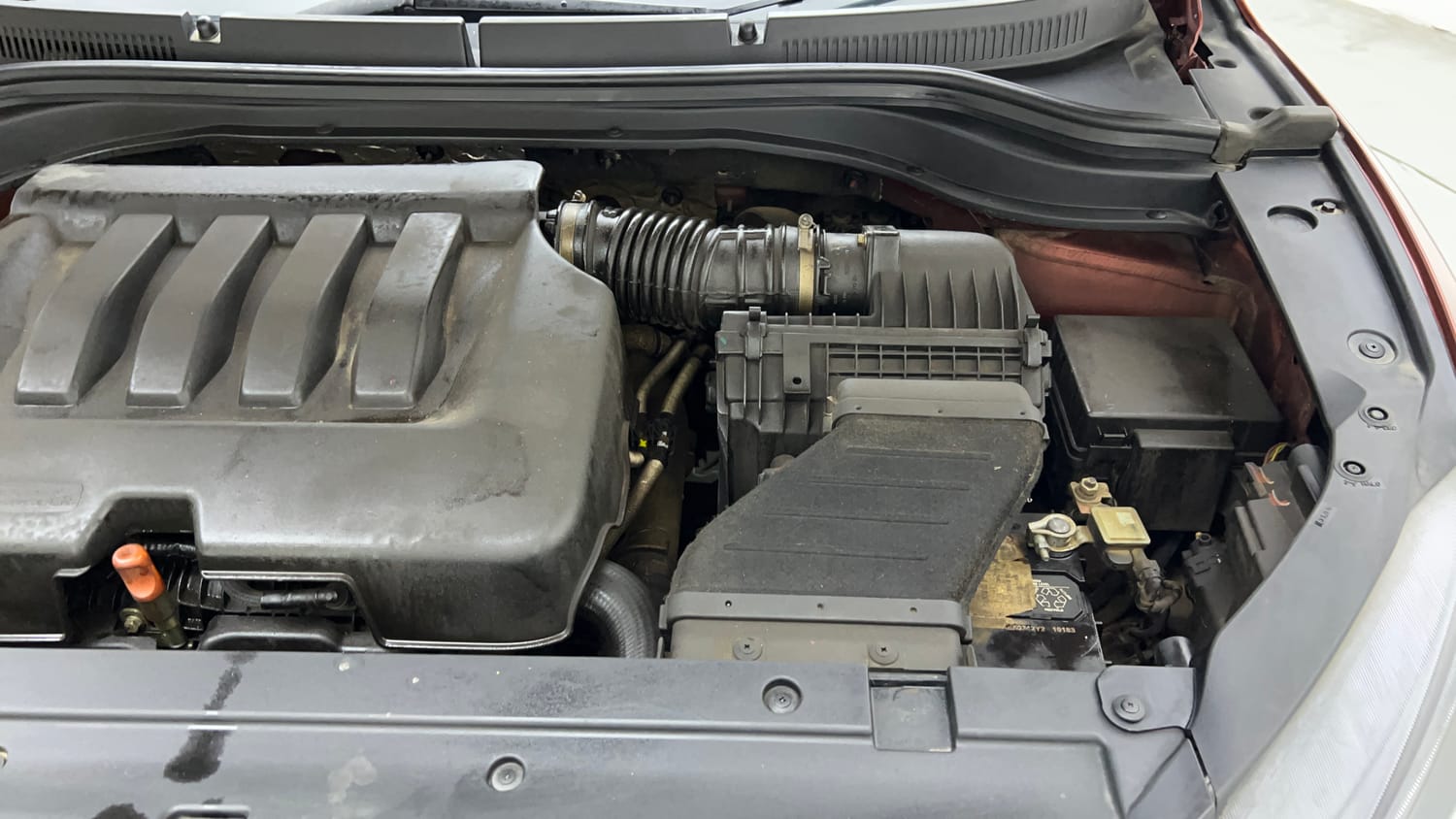 2024 Mahindra XUV700 AX7 Luxury Pack Petrol AT 7 STR Dual Tone-29