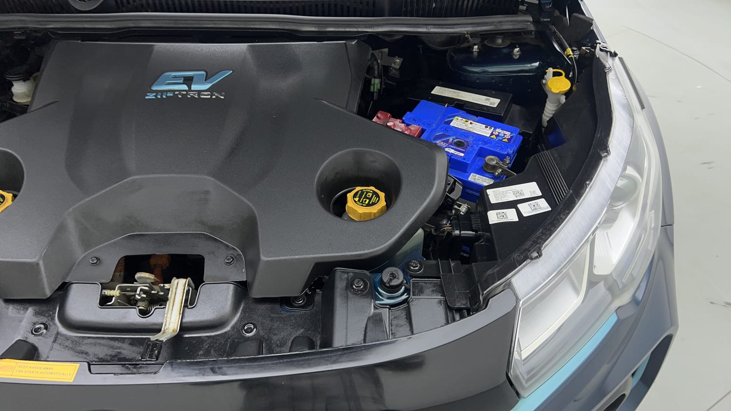 2022 Tata Nexon EV XZ Plus LUX-28