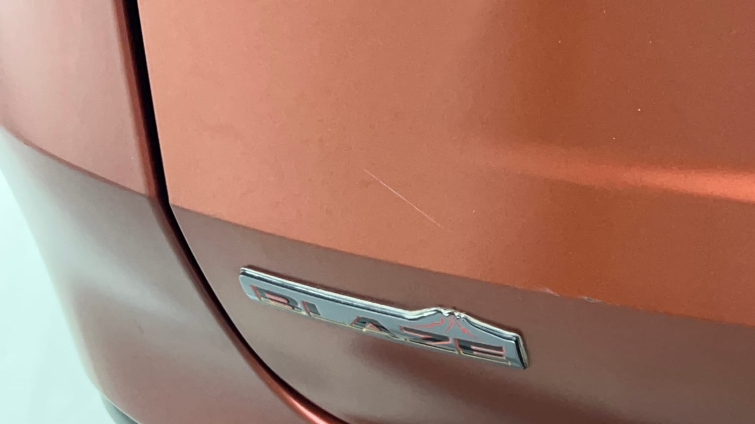 2024 Mahindra XUV700 AX7 Luxury Pack Petrol AT 7 STR Dual Tone-52