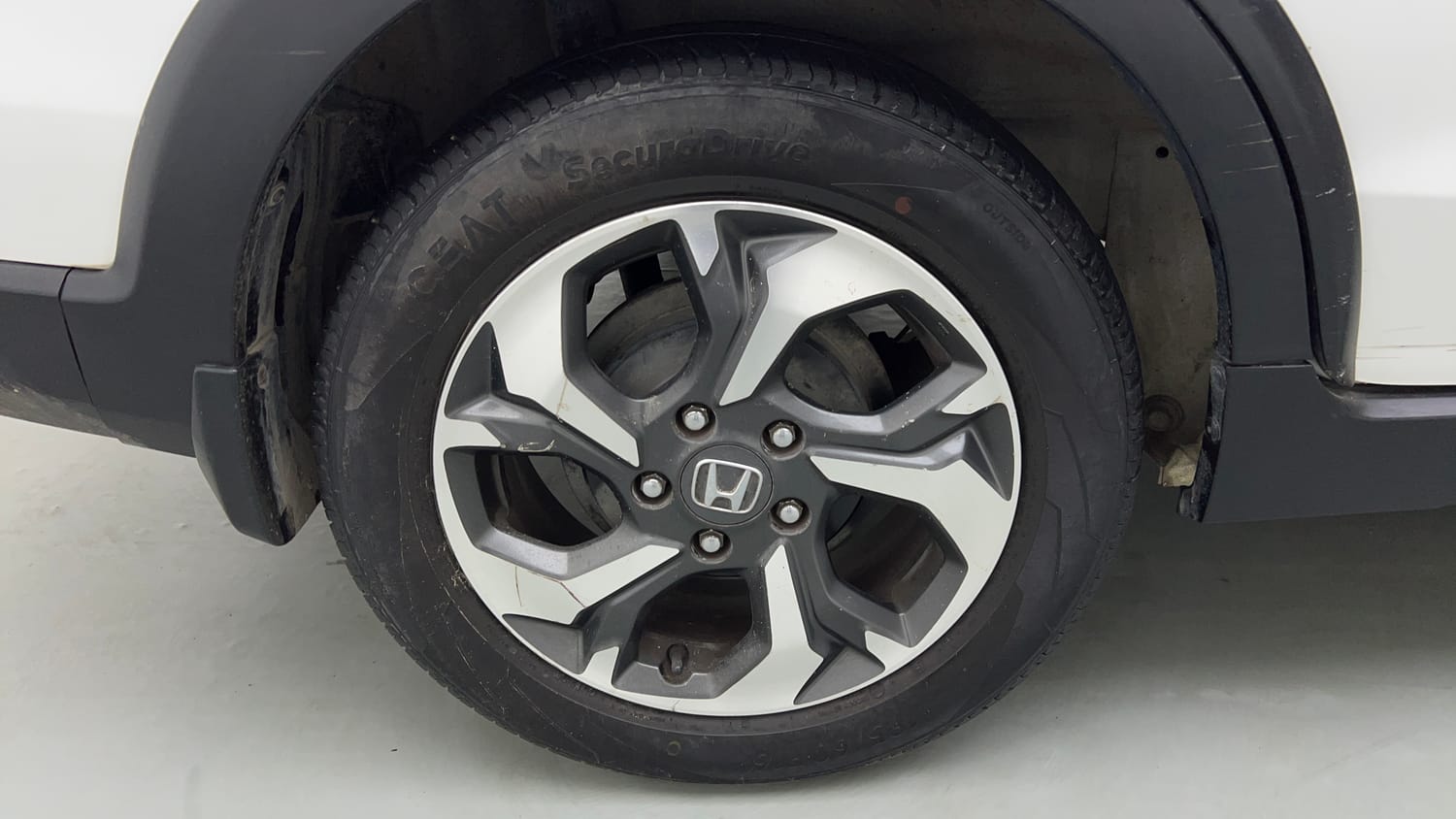 2016 Honda BR-V V CVT Petrol-34