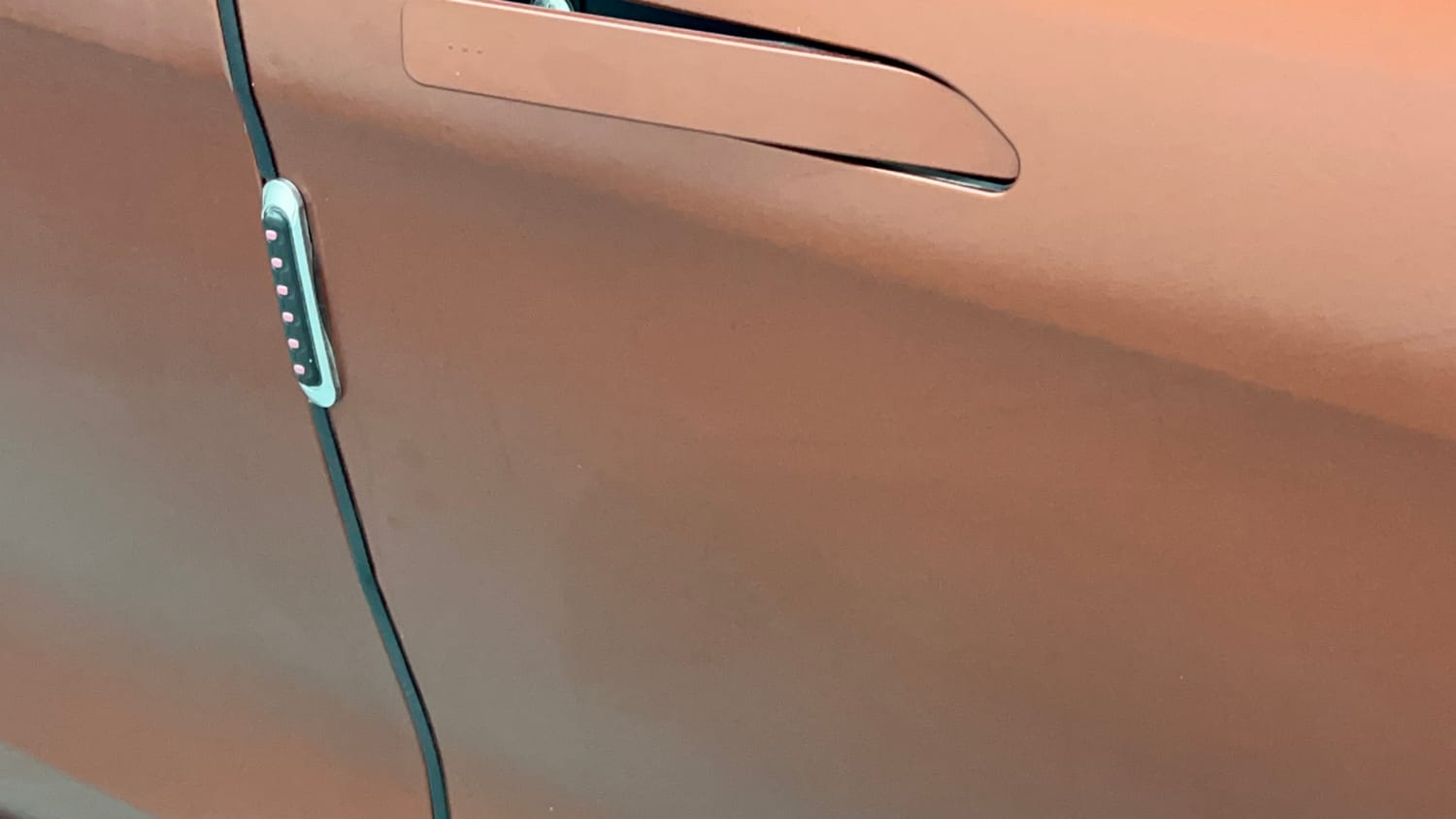 2024 Mahindra XUV700 AX7 Luxury Pack Petrol AT 7 STR Dual Tone-50
