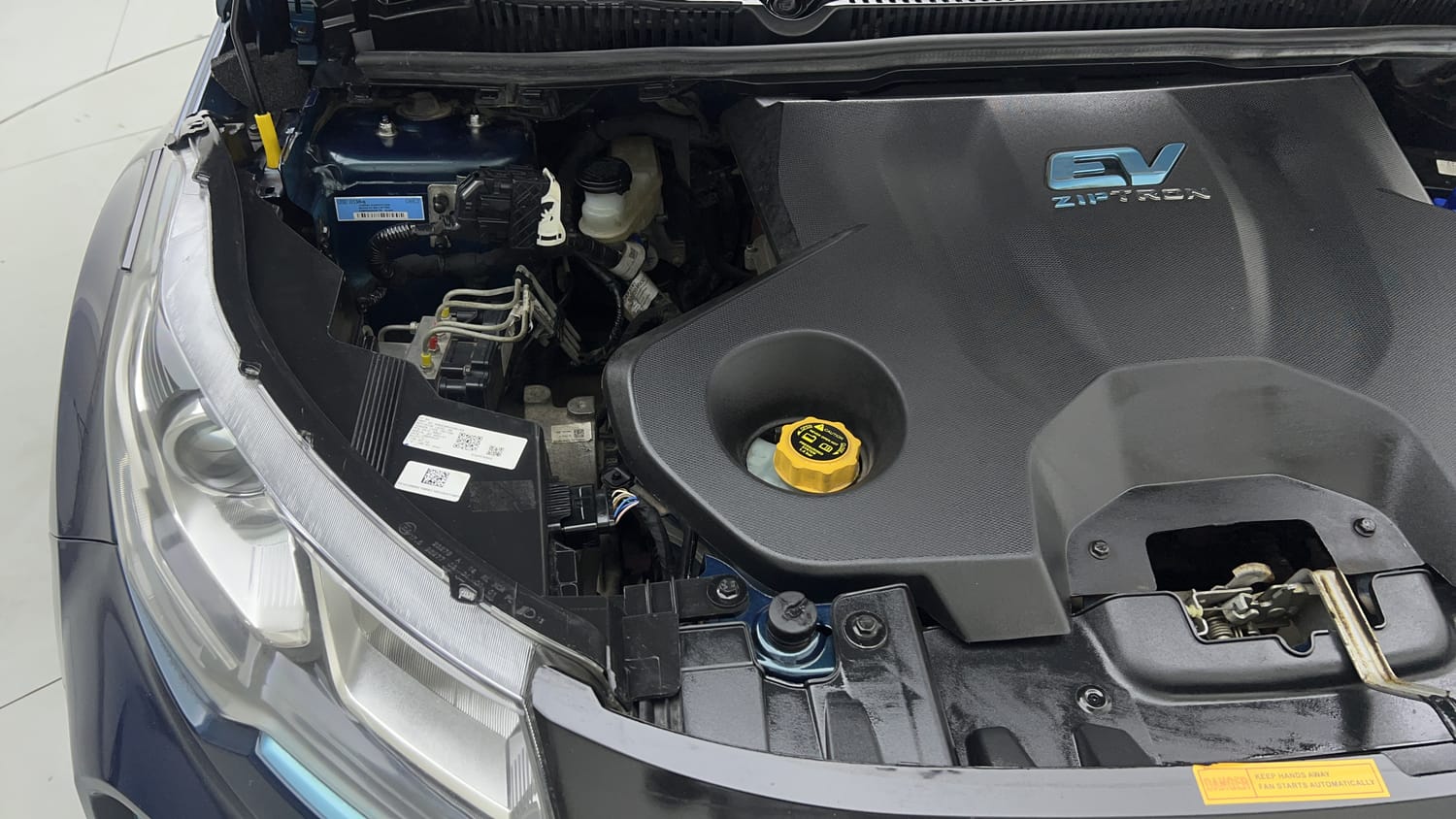 2022 Tata Nexon EV XZ Plus LUX-29
