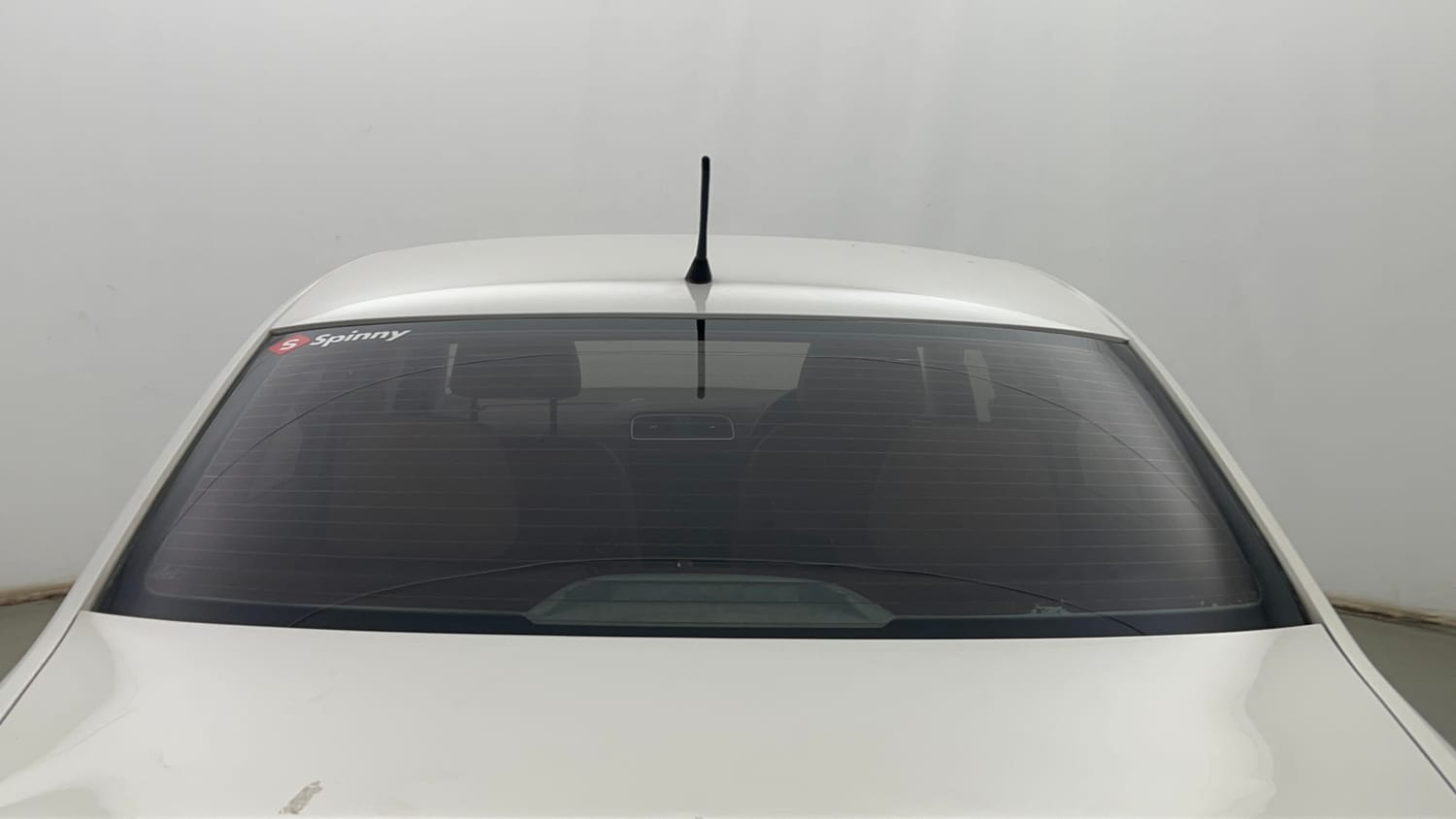 Used 2013 Volkswagen Vento Highline Petrol Petrol Manual exterior BACK WINDSHIELD VIEW
