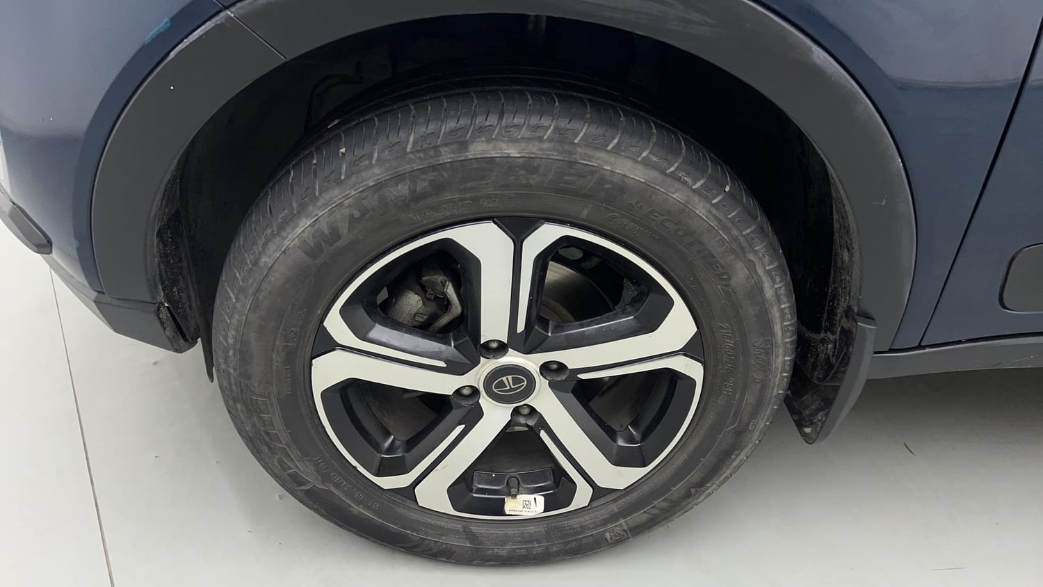 2022 Tata Nexon EV XZ Plus LUX-34