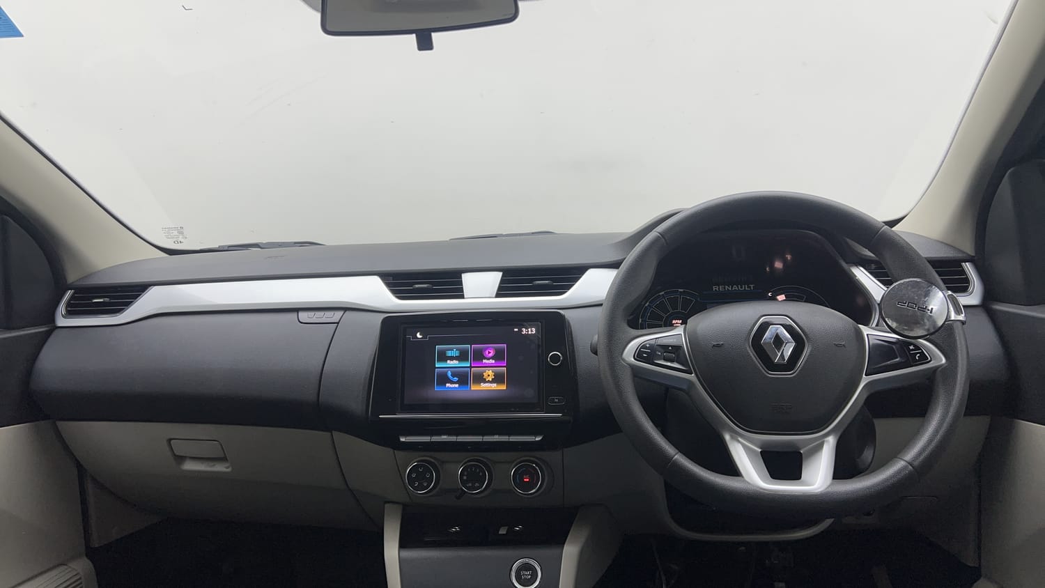 2022 Renault Triber RXZ-12