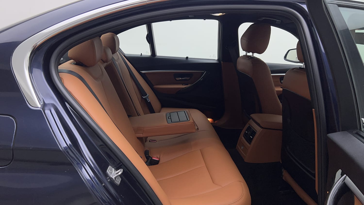 2016 BMW 3 Series 320i Luxury Line-18