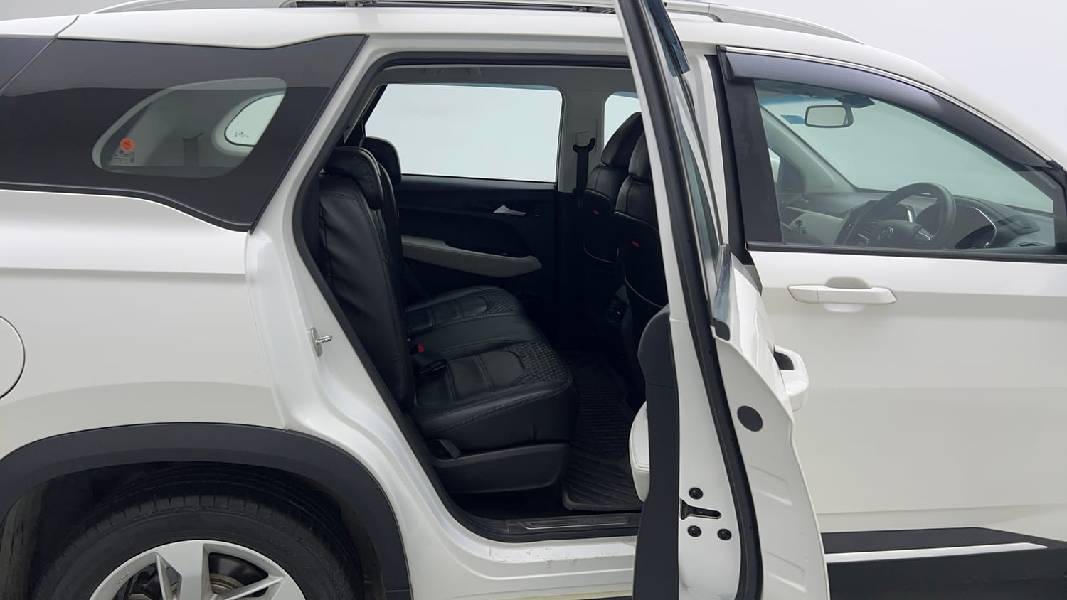Used 2022 MG Motors Hector Plus Super 1.5 Petrol Turbo Hybrid MT 7-STR Hybrid Manual interior RIGHT SIDE REAR DOOR CABIN VIEW