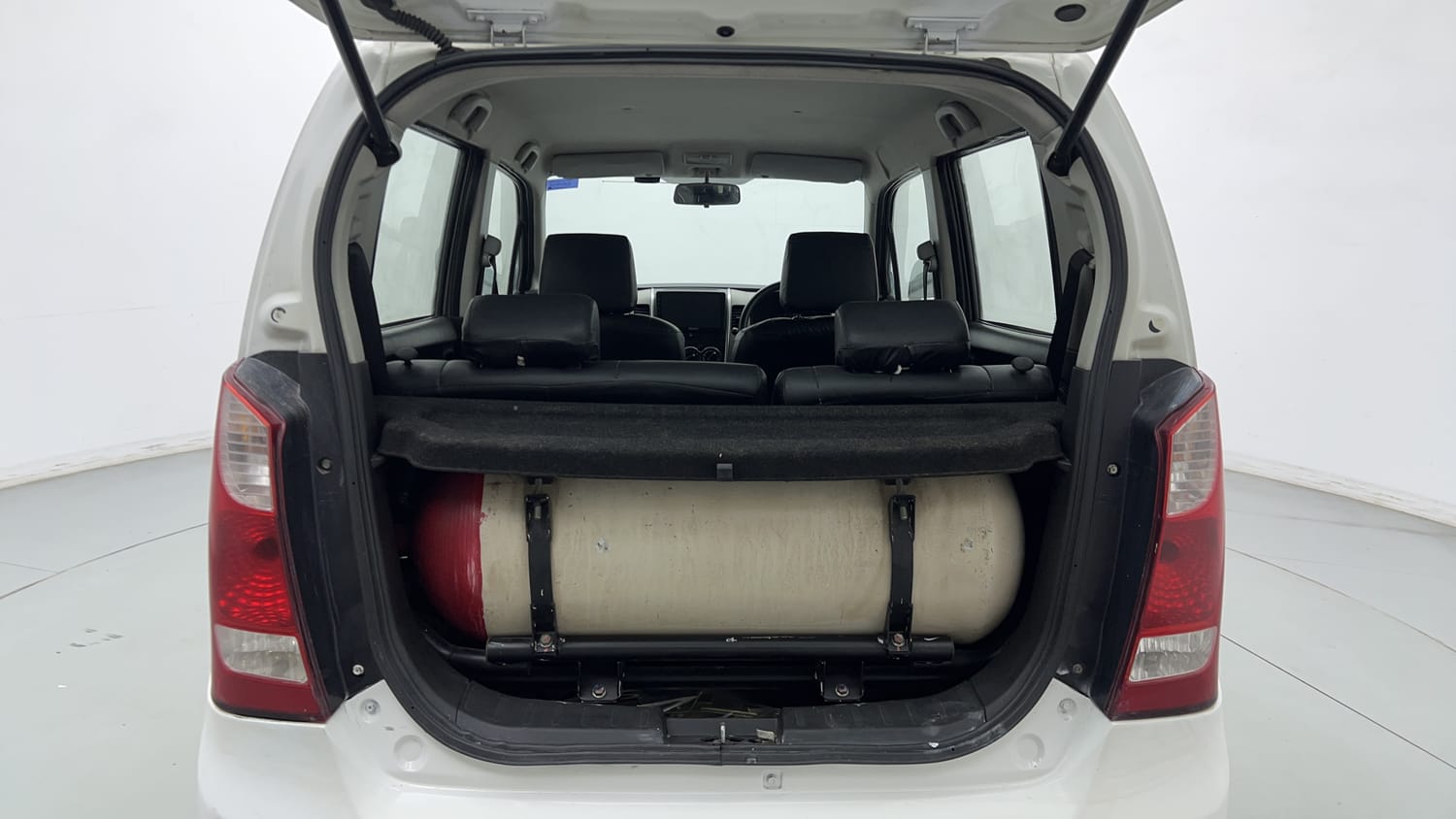 Used 2013 Maruti Suzuki Wagon R 1.0 LXi CNG Cng Manual interior DICKY INSIDE VIEW
