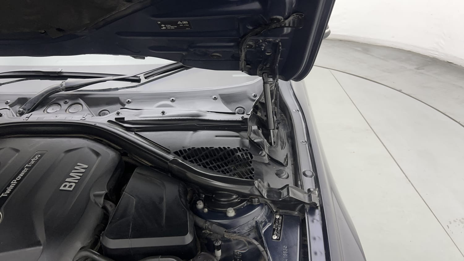 2016 BMW 3 Series 320i Luxury Line-30
