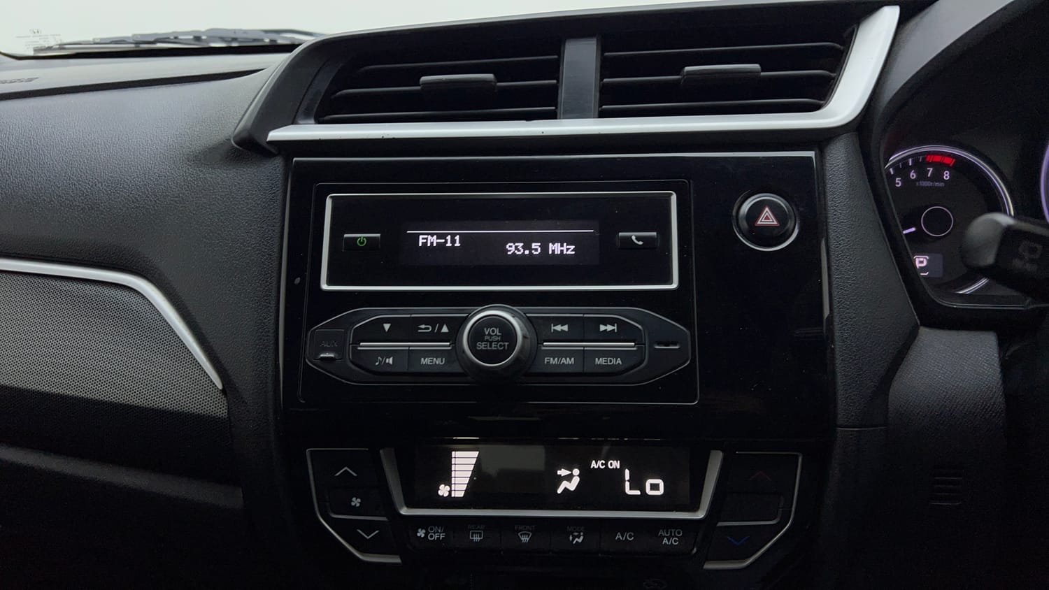 2016 Honda BR-V V CVT Petrol-44