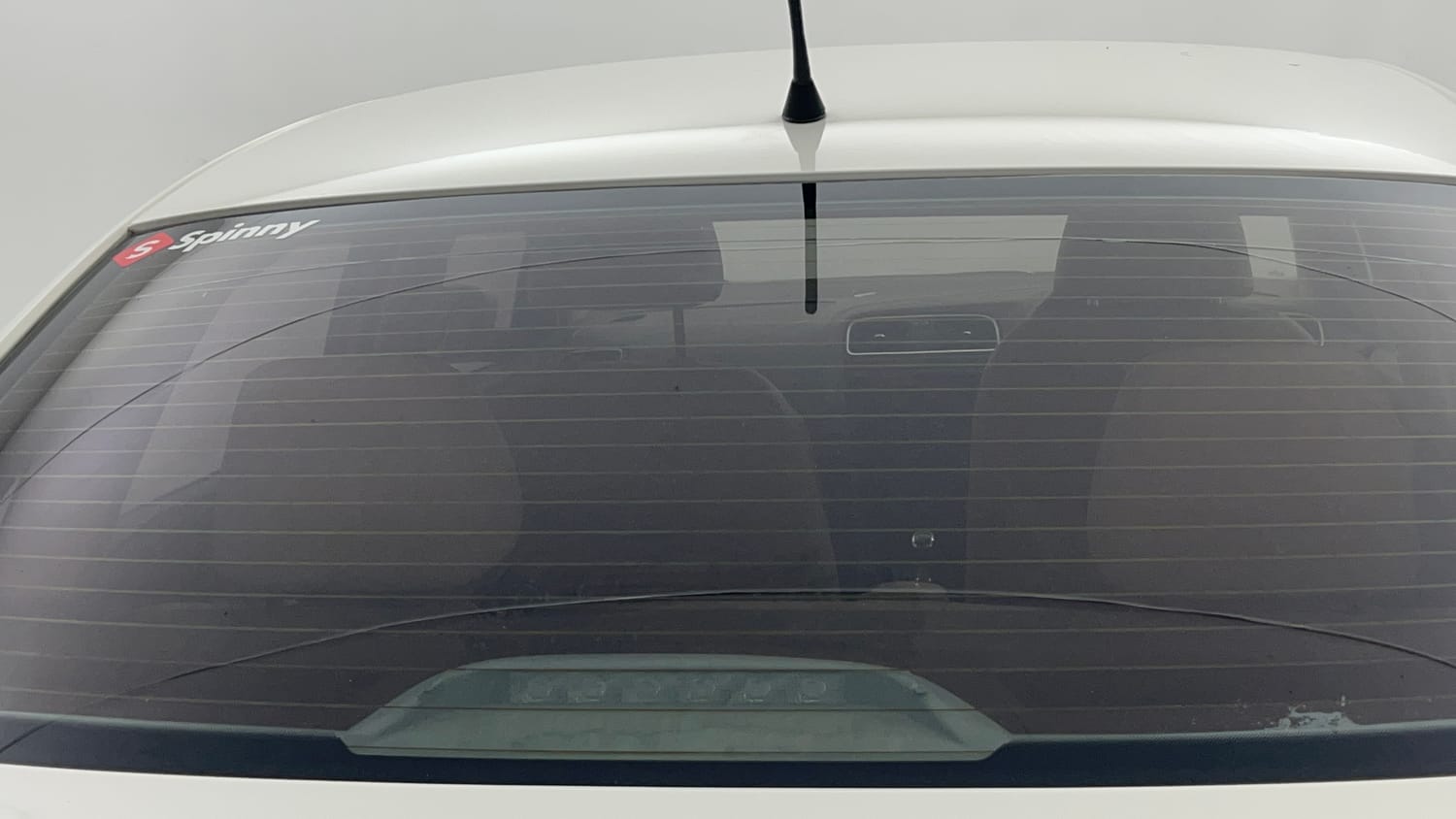 Used 2013 Volkswagen Vento Highline Petrol Petrol Manual top_features Rear defogger