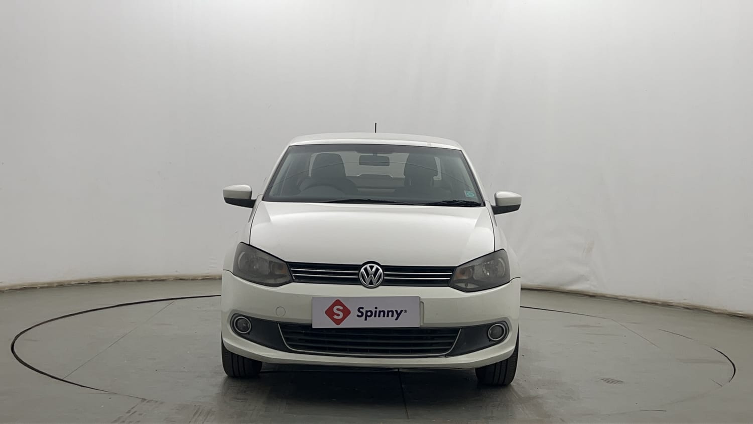 Used 2013 Volkswagen Vento Highline Petrol Petrol Manual exterior FRONT VIEW