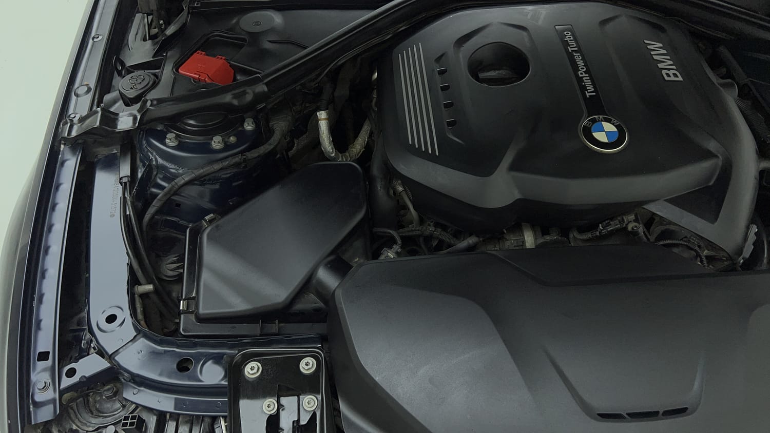 2016 BMW 3 Series 320i Luxury Line-29