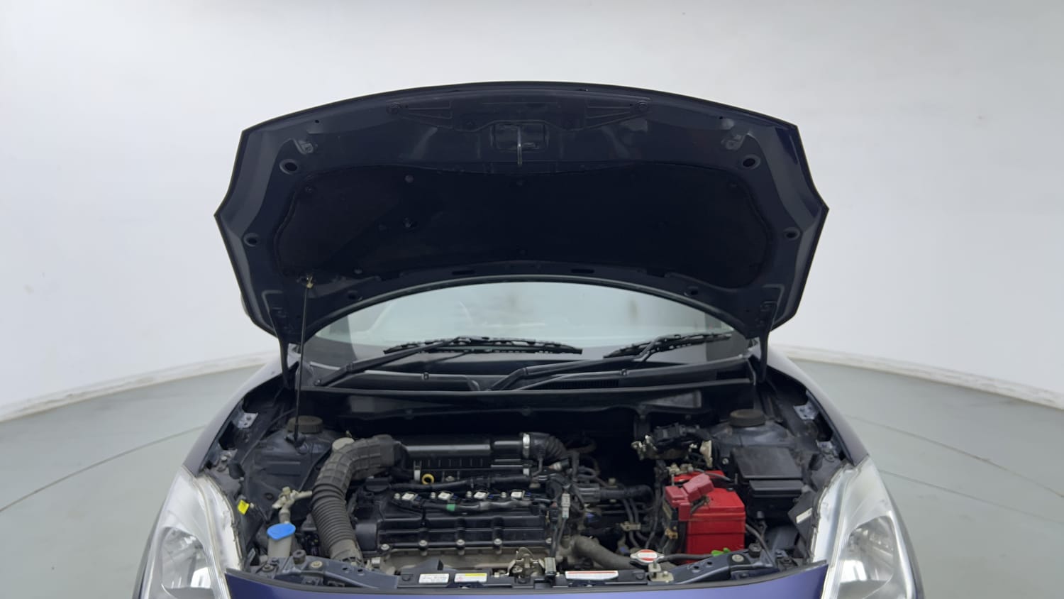Used 2021 Maruti Suzuki Swift LXi Petrol Manual engine ENGINE & BONNET OPEN FRONT VIEW