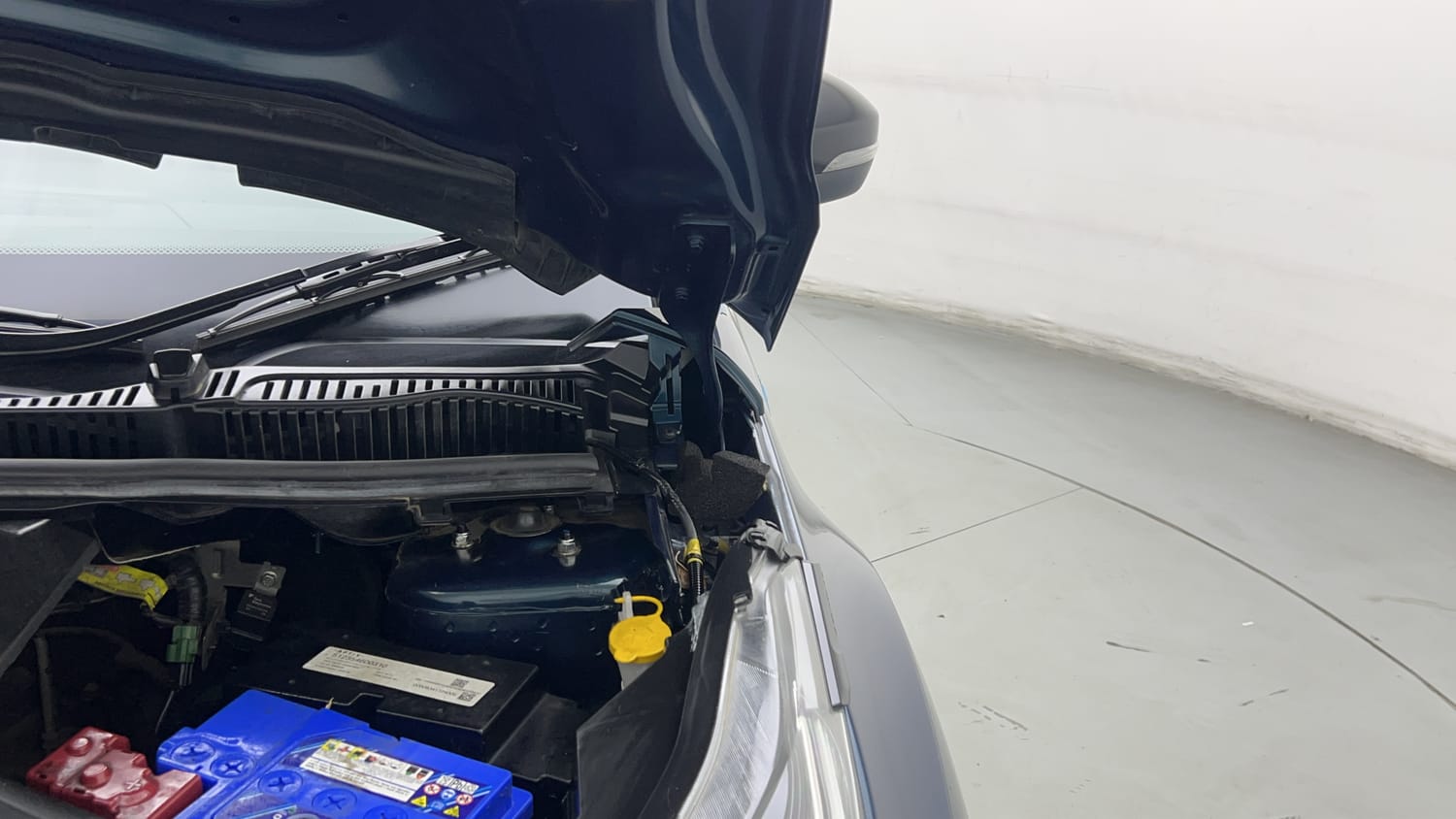 2022 Tata Nexon EV XZ Plus LUX-30