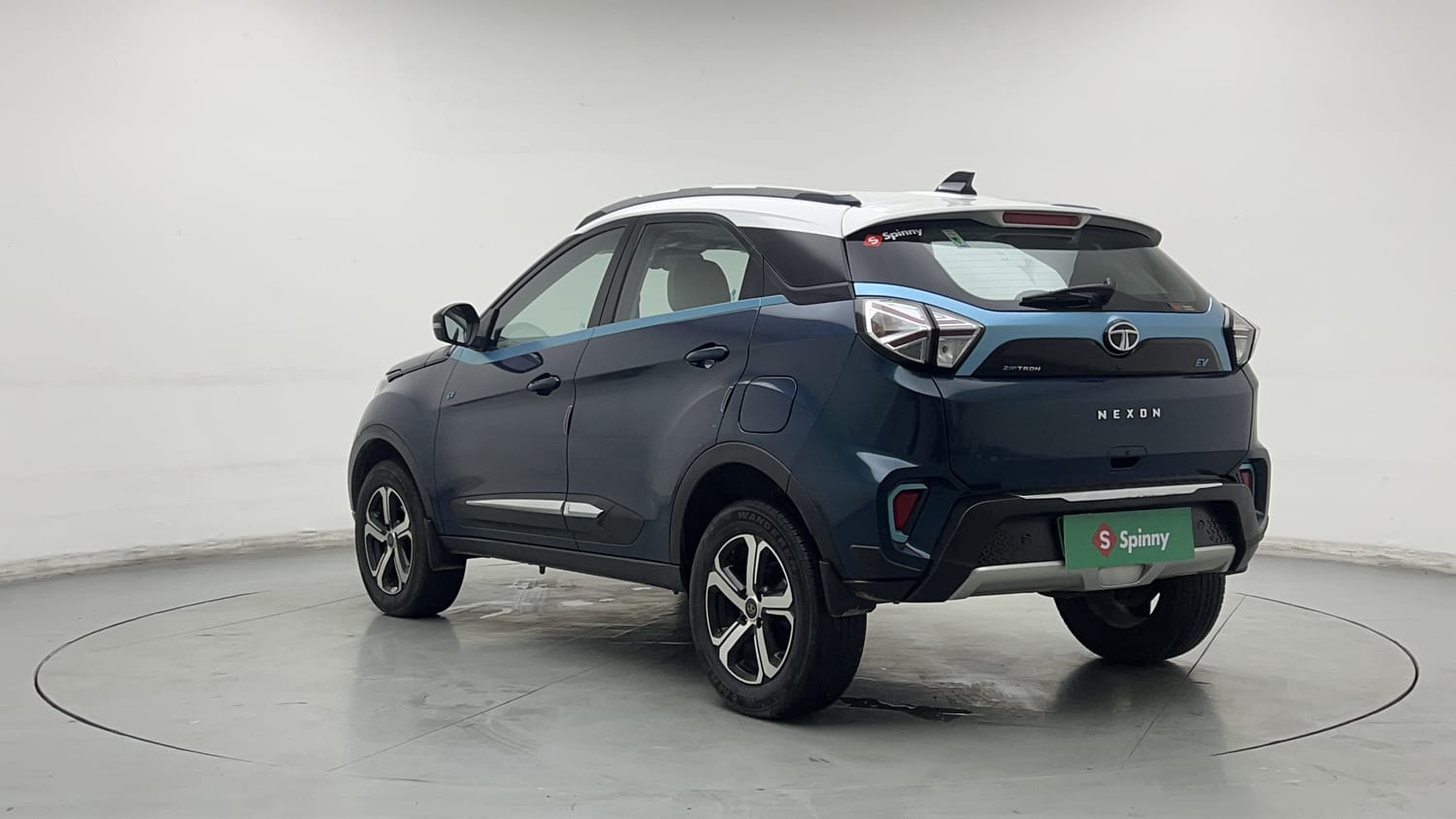 2022 Tata Nexon EV XZ Plus LUX-2
