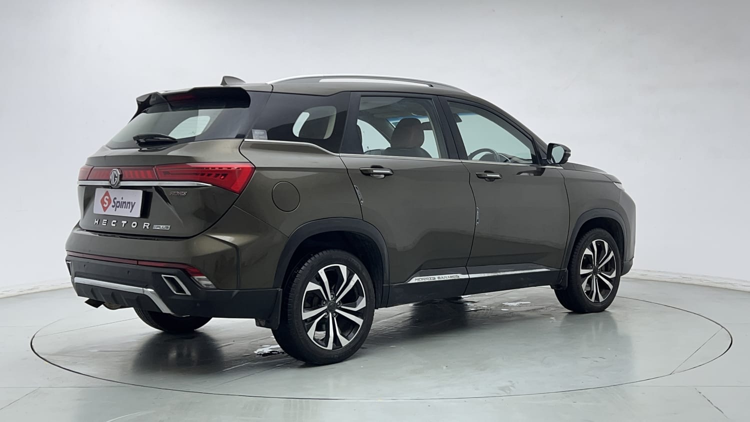 2023 MG Motors Hector Plus Savvy Pro 1.5 Turbo Petrol CVT 6 STR-4
