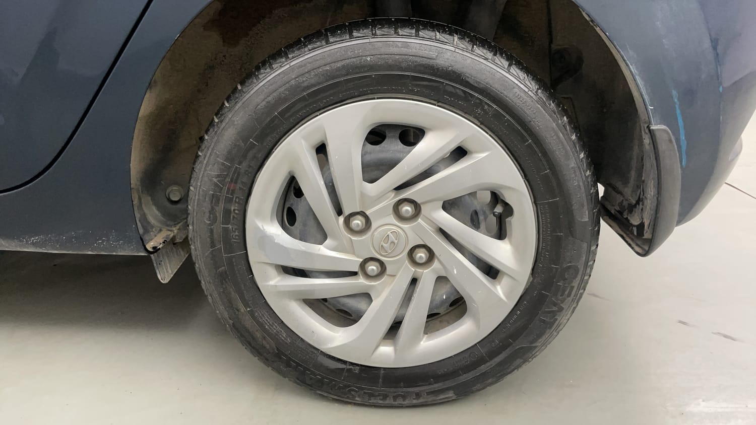 Used 2022 Hyundai Grand i10 Nios Magna 1.2 Kappa VTVT Petrol Manual tyres LEFT REAR TYRE RIM VIEW