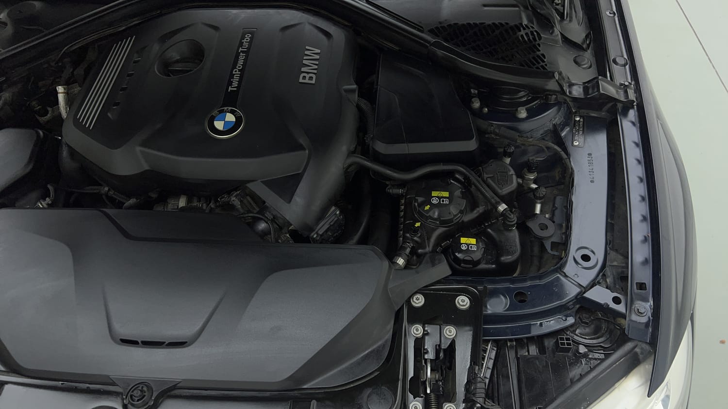 2016 BMW 3 Series 320i Luxury Line-28