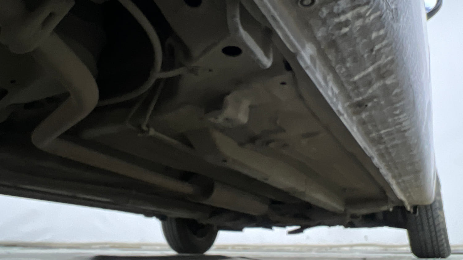 Used 2017 Maruti Suzuki Celerio VXi AMT Petrol Automatic extra REAR RIGHT UNDERBODY VIEW