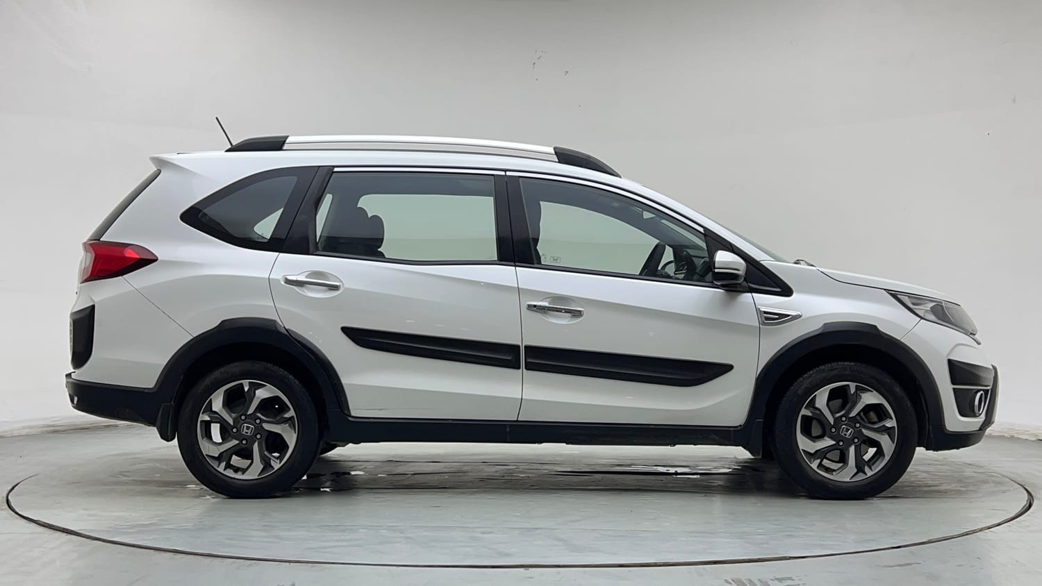 2016 Honda BR-V V CVT Petrol-5