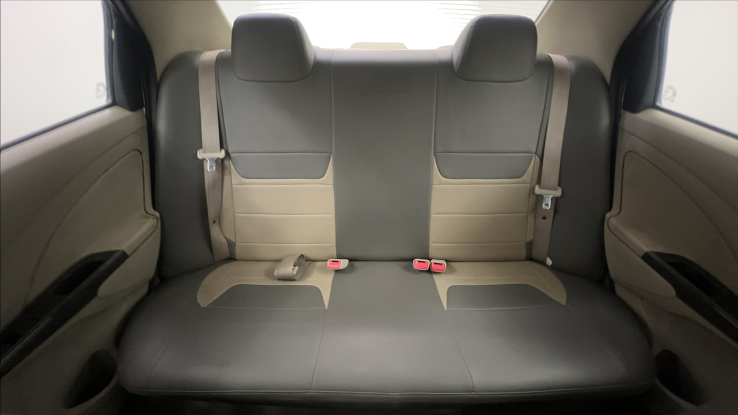 Used 2015 Toyota Etios VX Petrol Manual interior REAR SEAT CONDITION VIEW