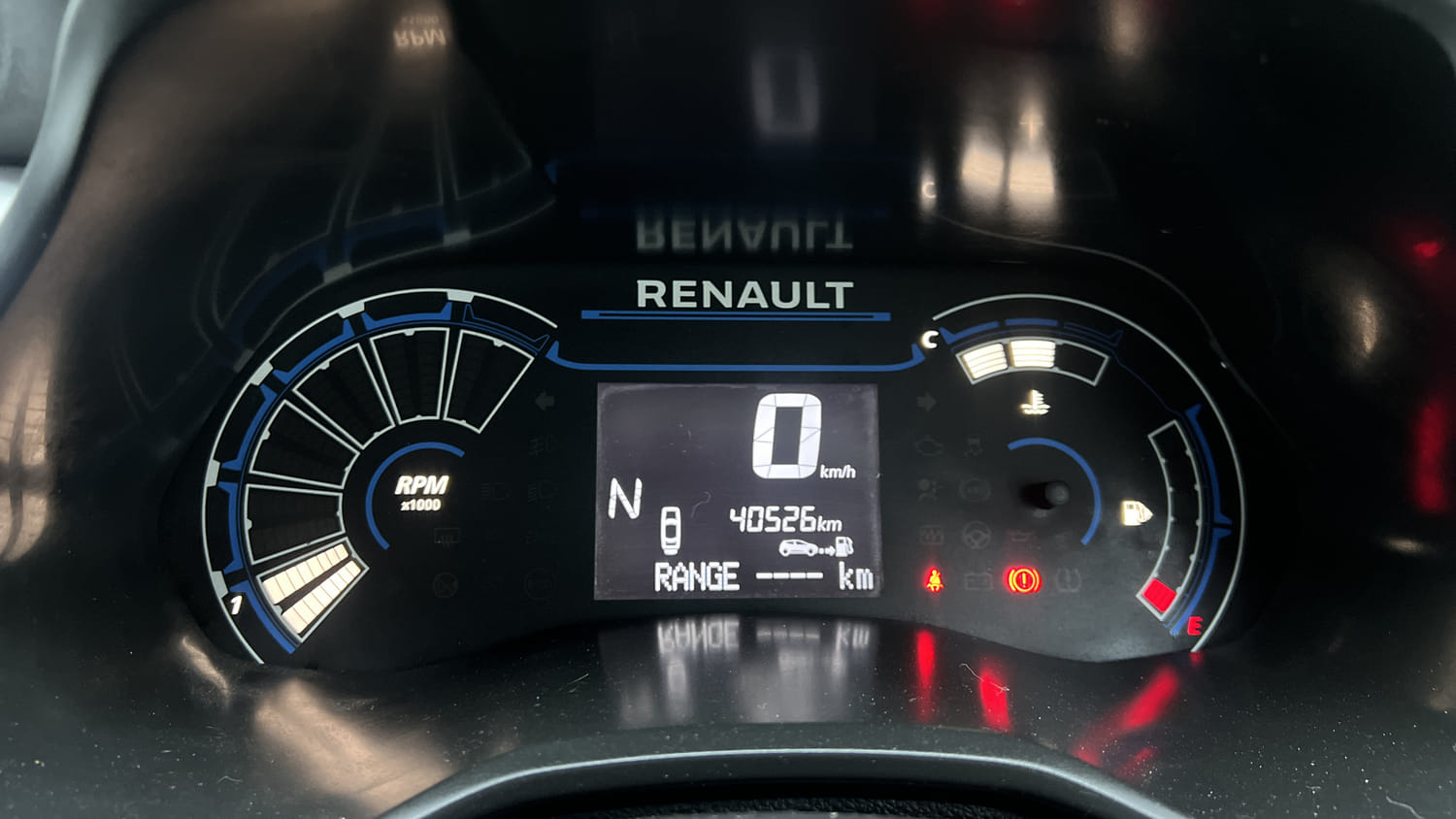 Used 2022 Renault Triber RXZ EASY-R AMT Petrol Automatic interior CLUSTERMETER VIEW