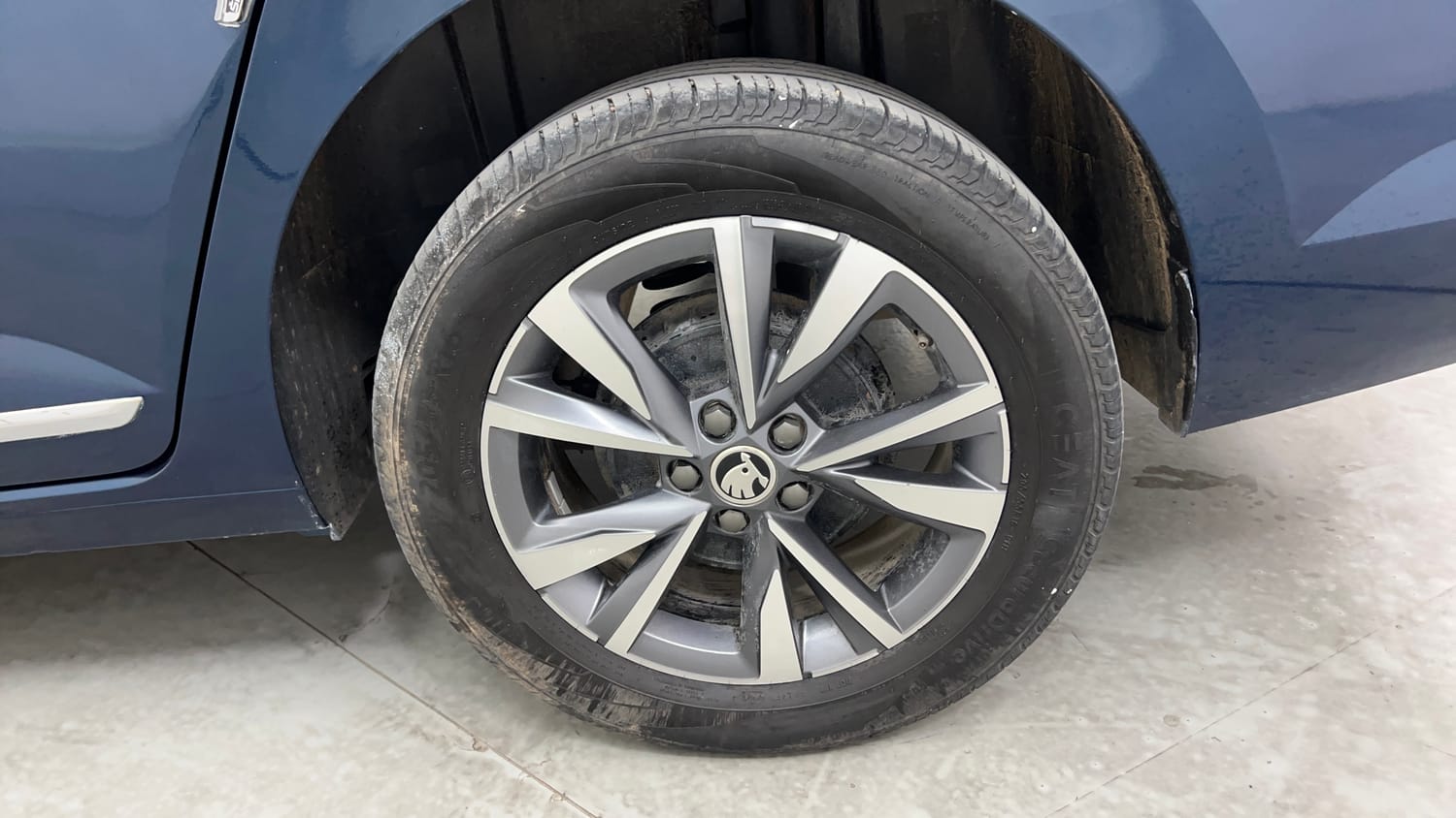 Used 2025 Skoda Slavia Style 1.0L TSI MT Petrol Manual tyres LEFT REAR TYRE RIM VIEW