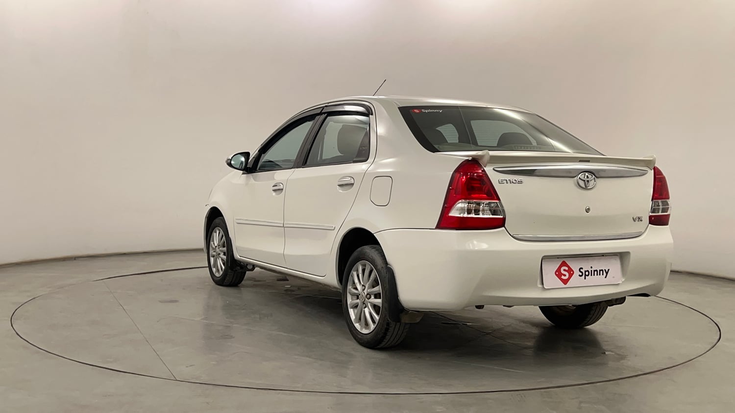 Used 2015 Toyota Etios VX Petrol Manual exterior LEFT REAR CORNER VIEW