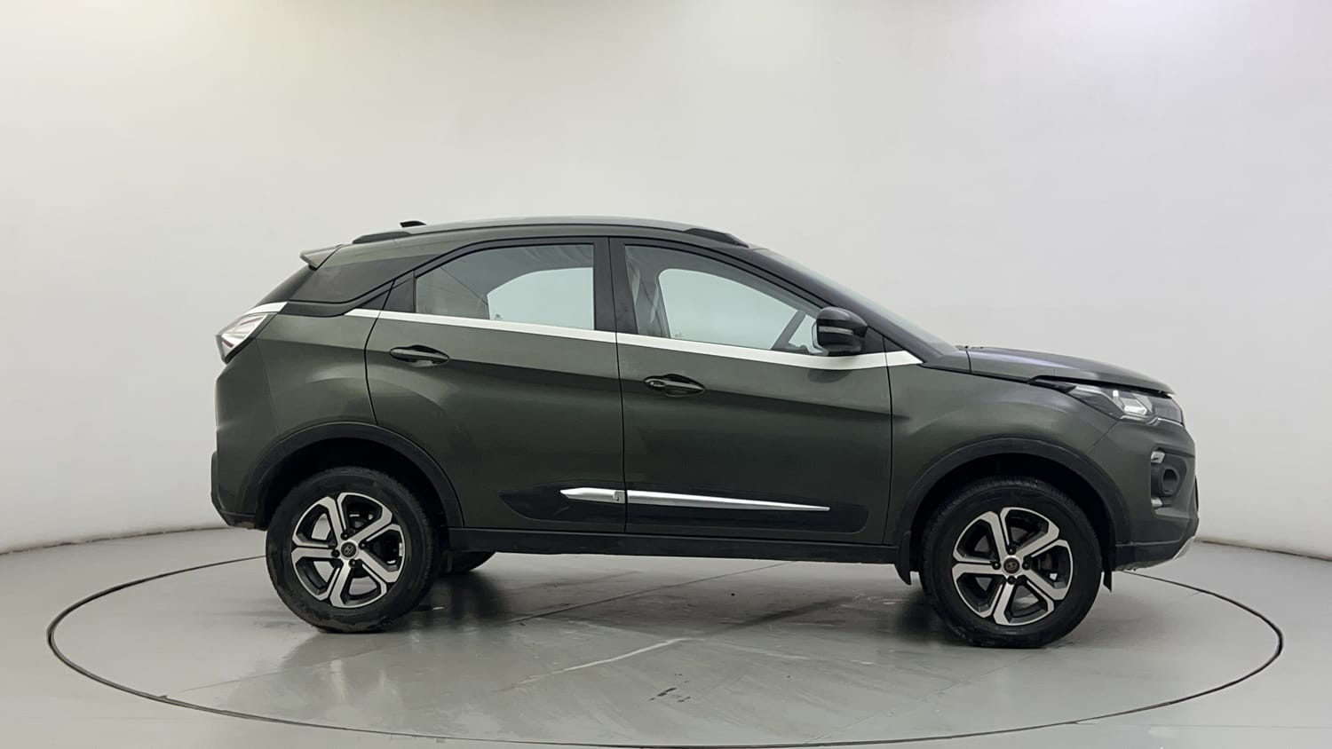 Used 2022 Tata Nexon XZA Plus Diesel Diesel Automatic exterior RIGHT SIDE VIEW