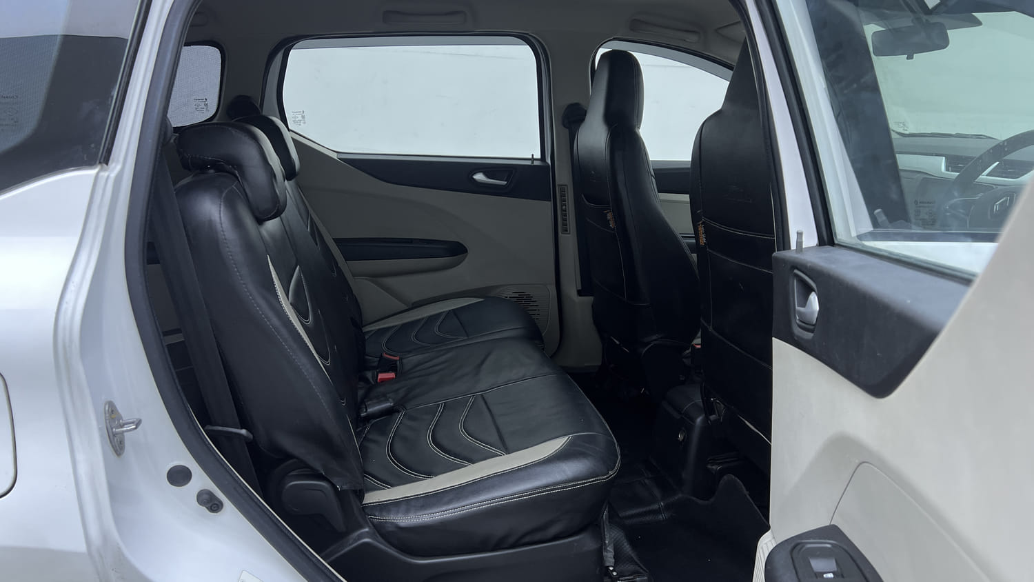 Used 2022 Renault Triber RXZ EASY-R AMT Petrol Automatic interior RIGHT SIDE REAR DOOR CABIN VIEW